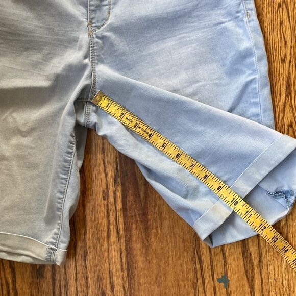 Royalty For Me WannaBettaButt Light Blue Cuffed Shorts Size 12 - Picture 11 of 11